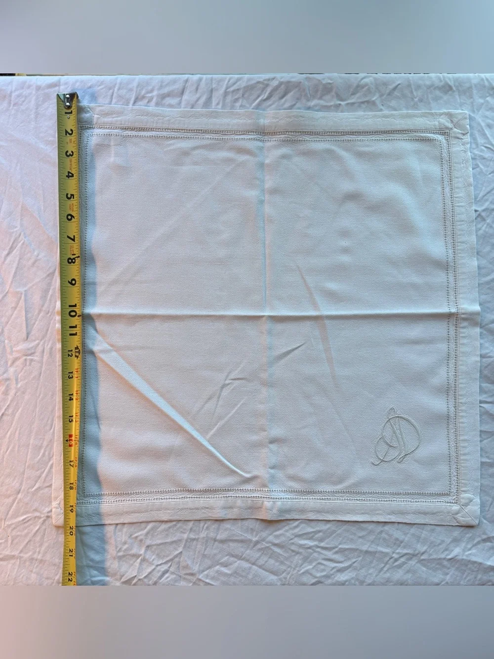 Waterford Linen Napkins Set of 18 White  Hemstitched Monogram SD